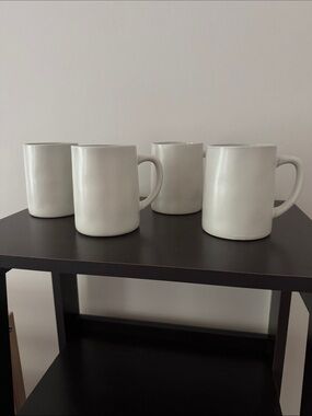Hearth & Hand Stoneware Mugs - Set of 4 EUC